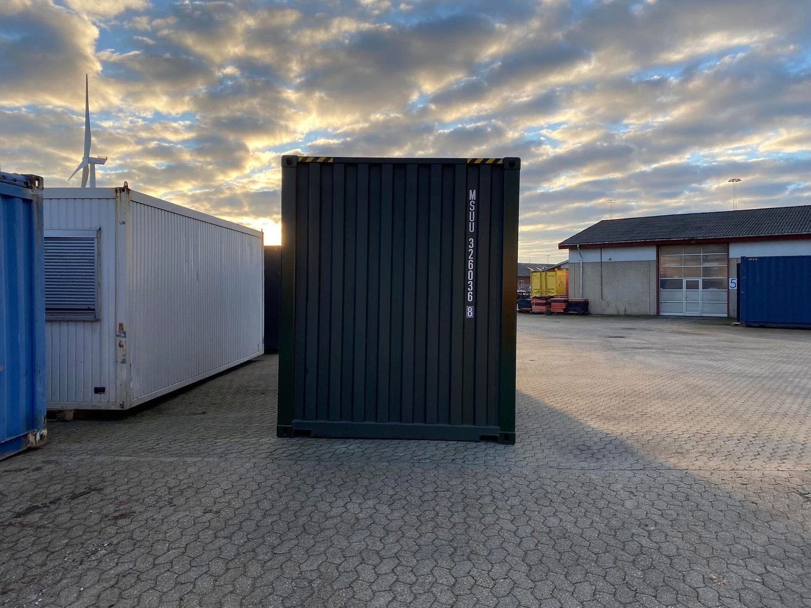 20 fods grøn high cube isoleret container gavl