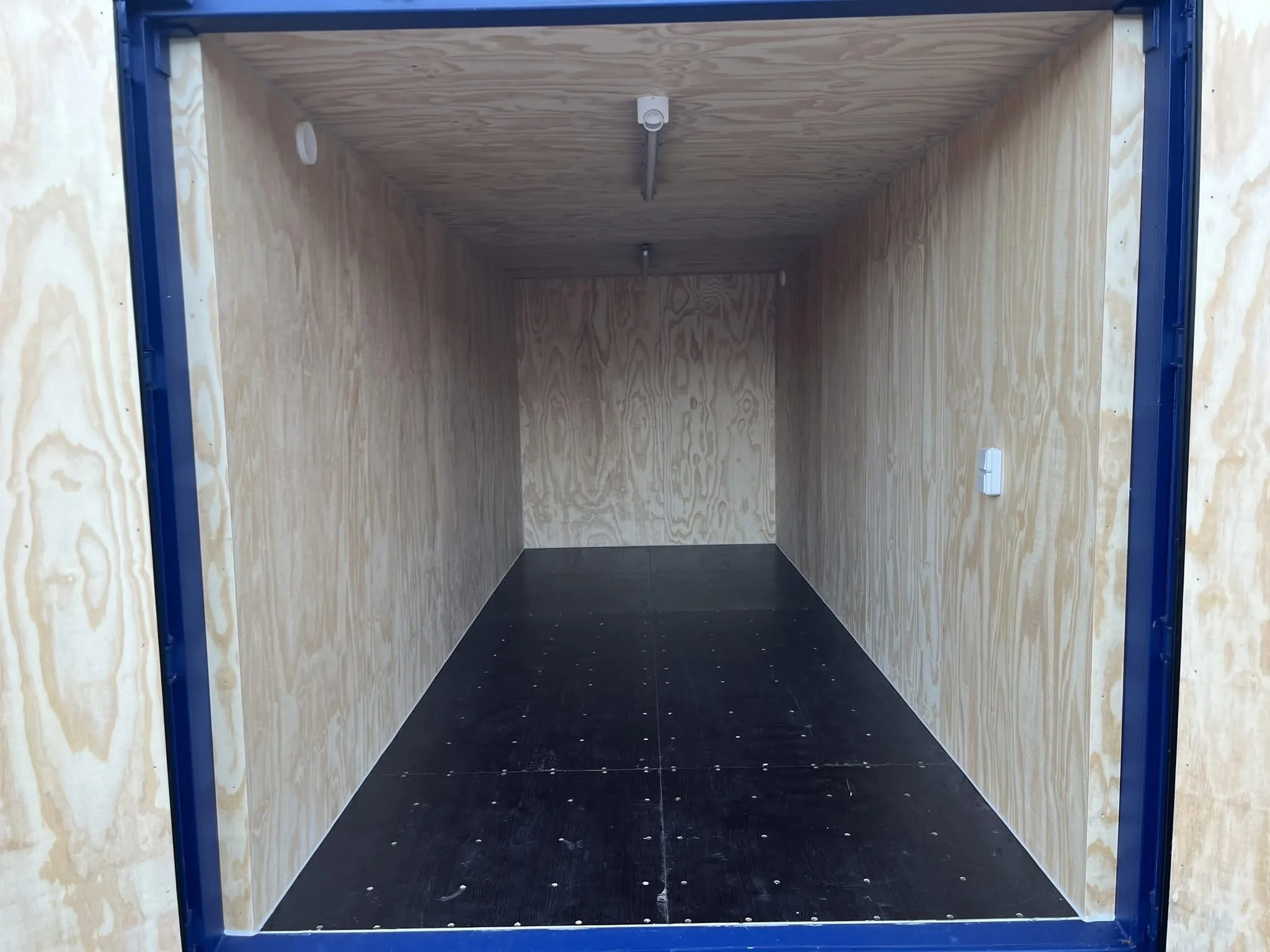 20 fods isoleret container blå marine intérieur profondeur
