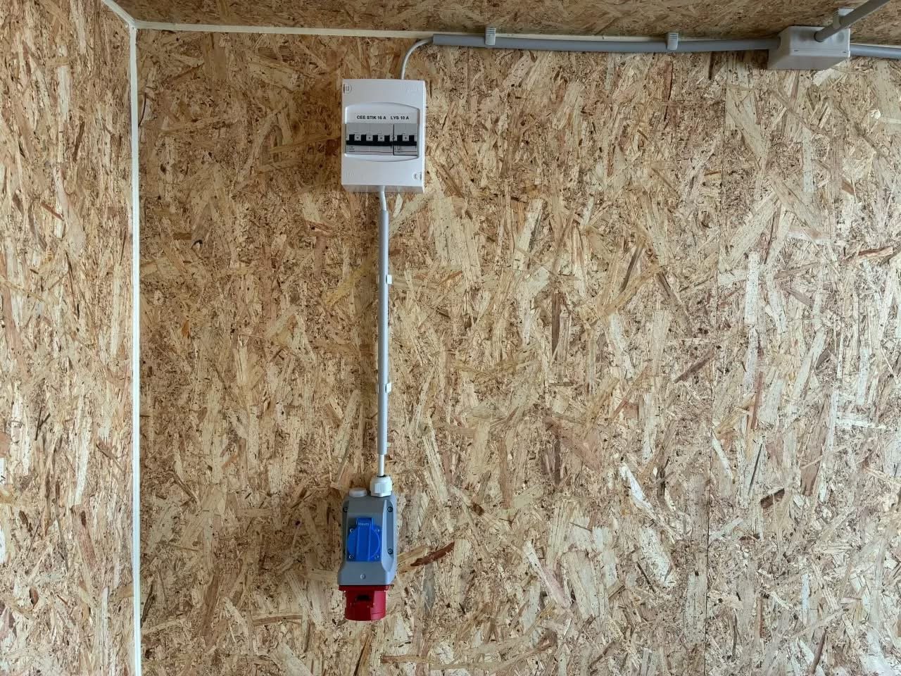 8 fods isoleret container tableau electrique