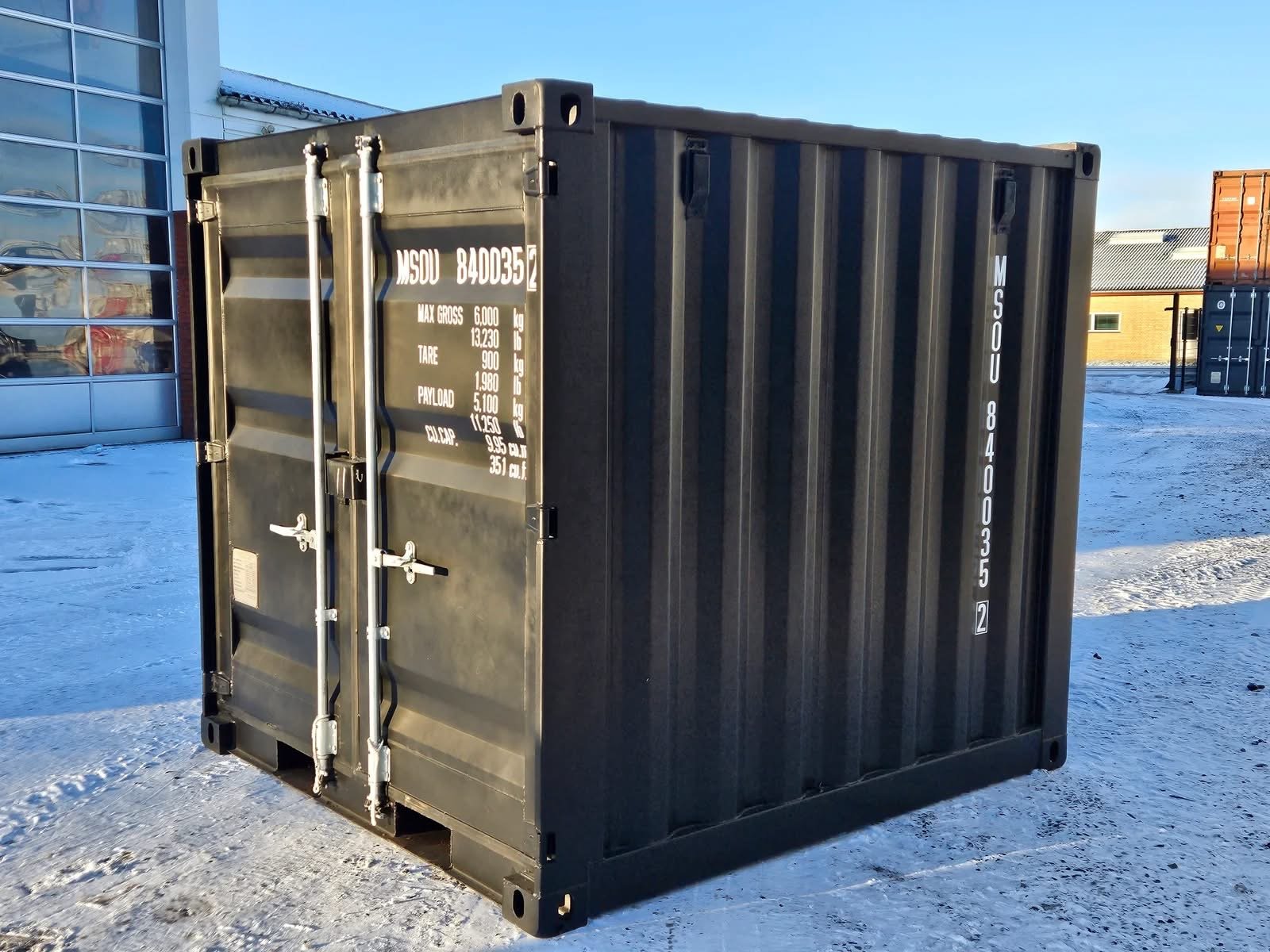 8 fods isoleret container vue 3/4