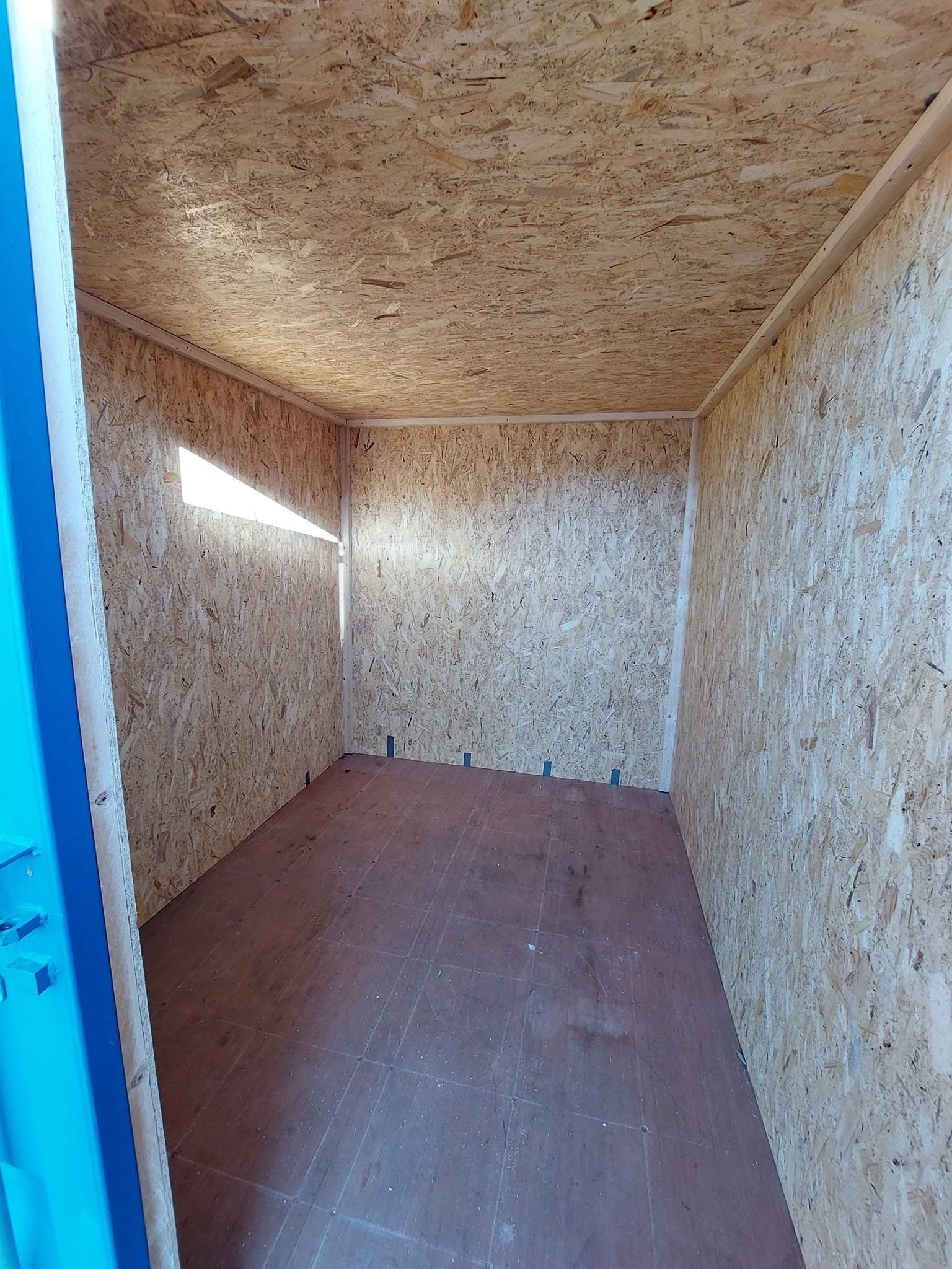 10 fods isoleret container interieur bois