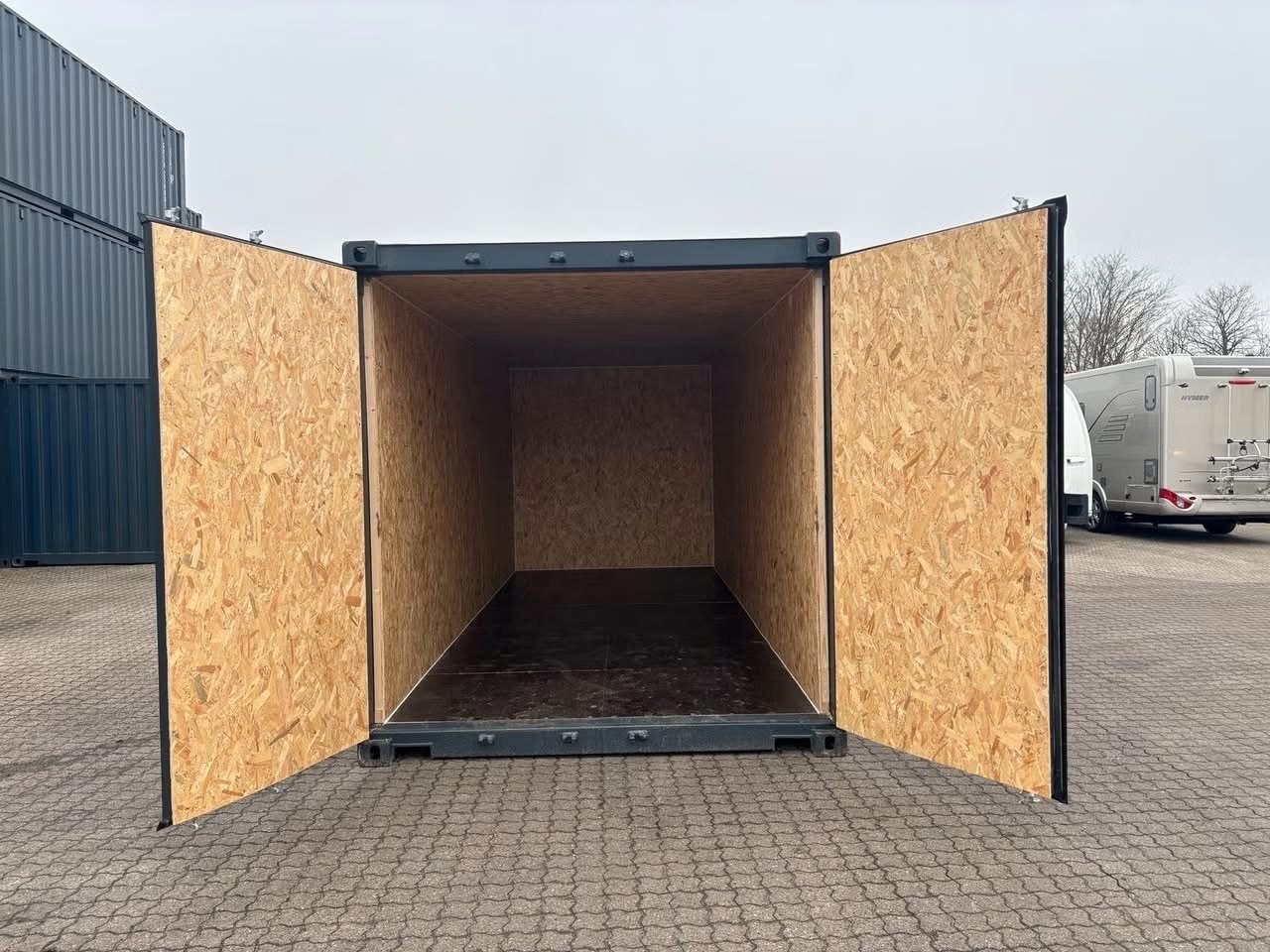 20 fods isoleret container porte ouverte