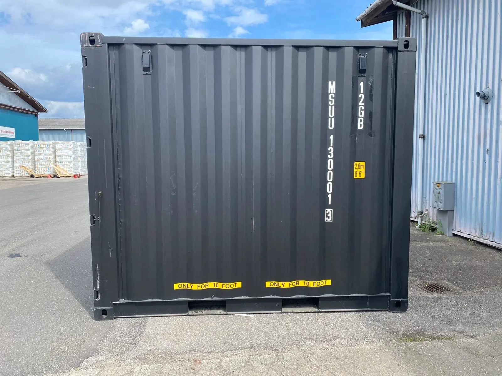 10 fods container sort facade arriere
